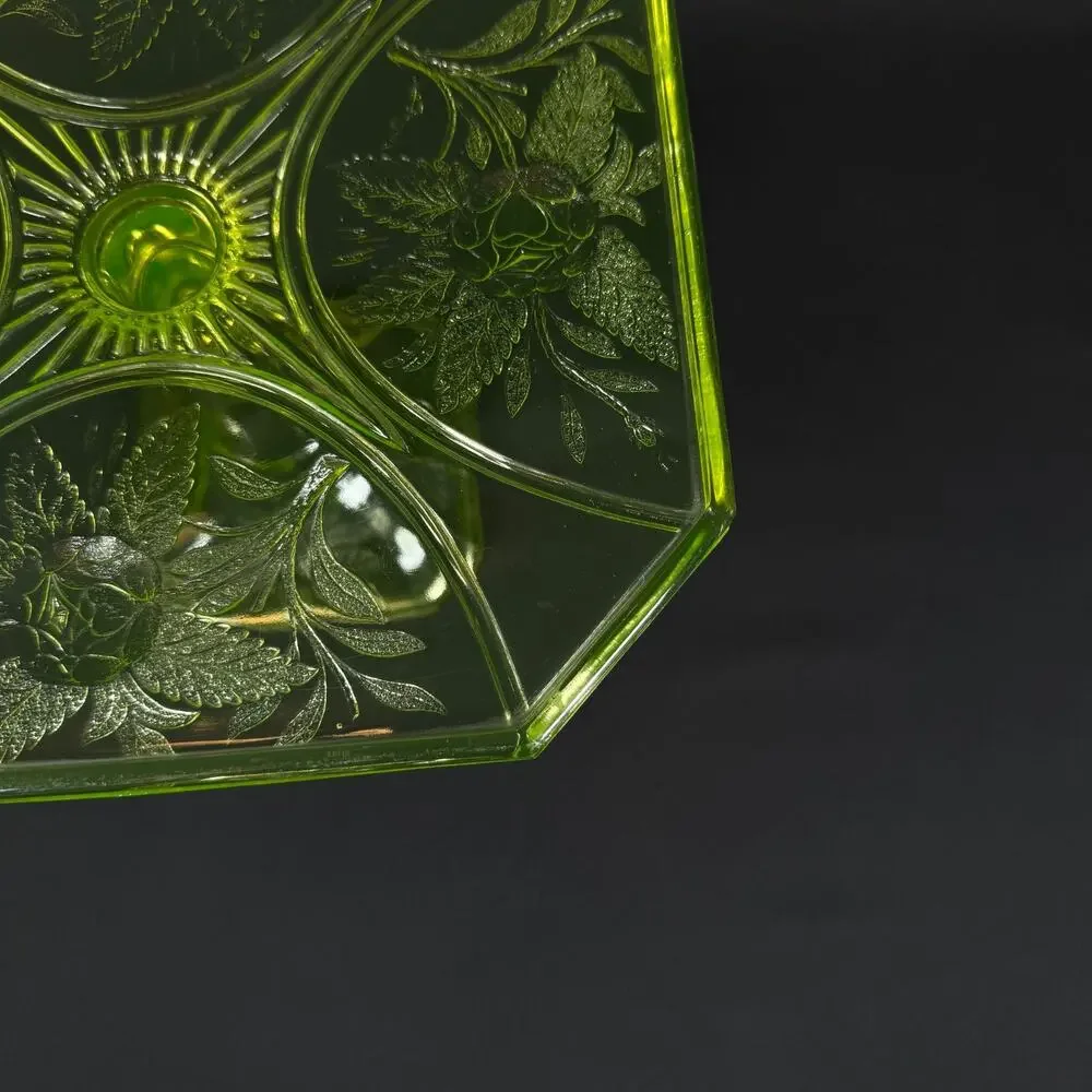 Vintage large vaseline Uranium Glass green Cake Stand flowers Pattern h6
